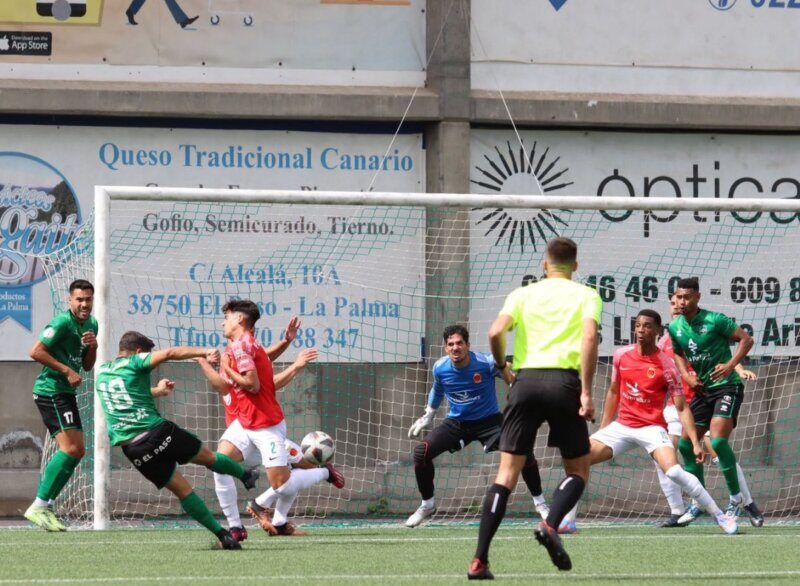 2-0. El Atlético Paso se lleva el duelo por la permanencia ante la UD Montijo