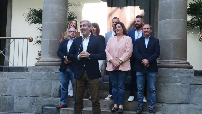 Clavijo presenta la lista autonómica de CC para las elecciones del 28M