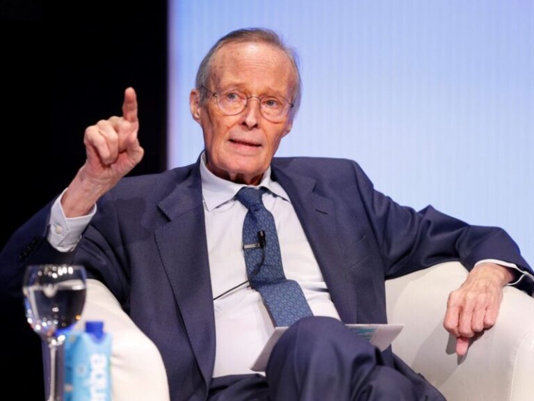 El PP de Canarias lamenta el fallecimiento de Piqué, quien fue ministro y empresario