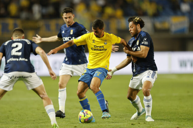 0-1. La UD Las Palmas vuelve a fallar en casa contra el Oviedo