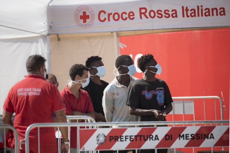 Estado de emergencia en Italia ante el aumento del flujo migratorio en el Mediterráneo