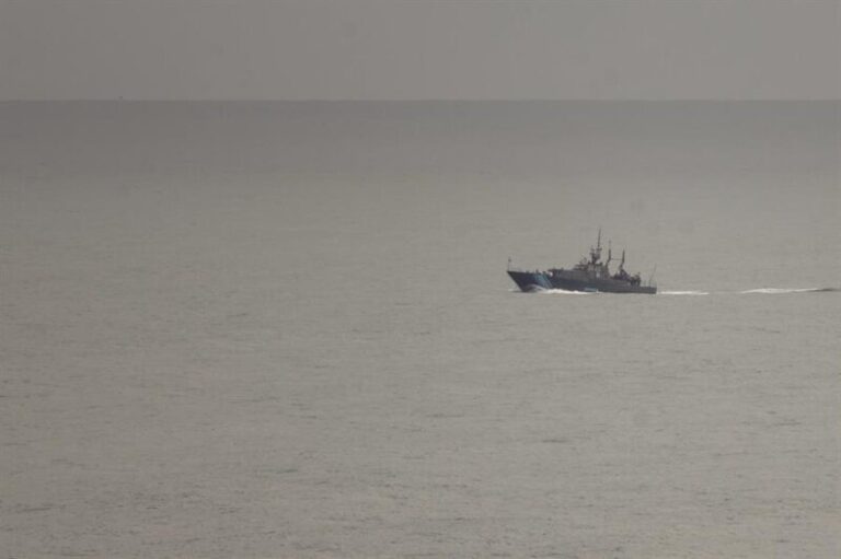 El naufragio de un pesquero en Santander deja dos muertos y un desaparecido