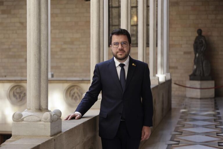 Aragonès inicia el proceso para tener en 2024 su propuesta de referéndum