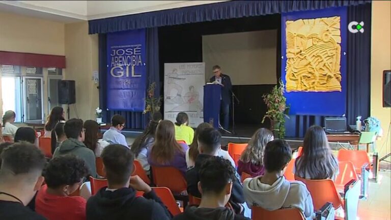 Un homenaje a Alexis Ravelo a través de la lectura de su obra