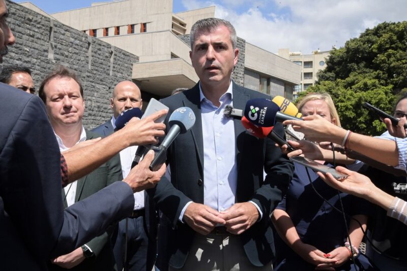 Domínguez: "En nuestra sanidad sobran ocurrencias y faltan soluciones"