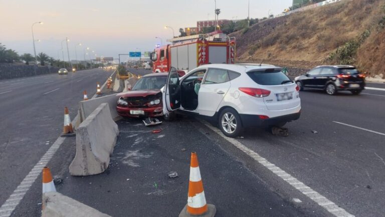 Dos mujeres heridas en un accidente de tráfico en Tenerife