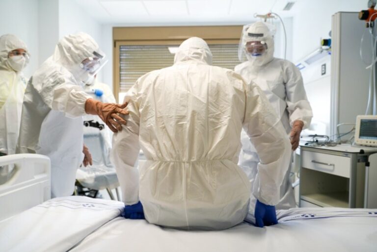 Simulacro de atención a un paciente infectado con virus Marburgo