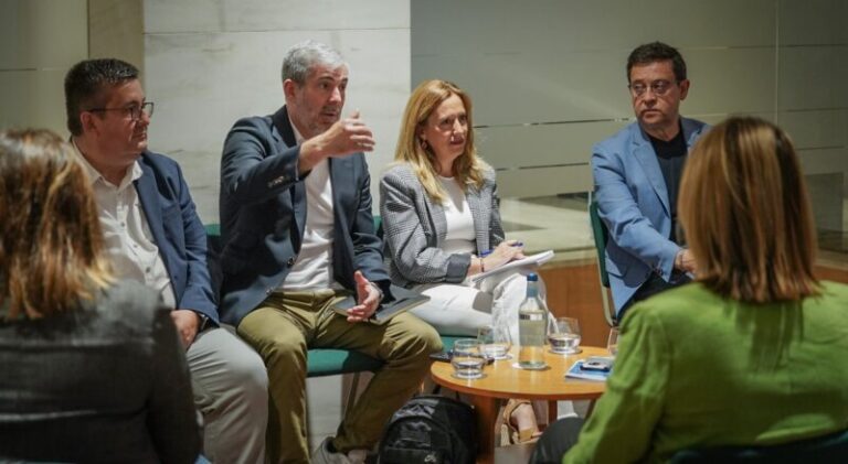 CC apuesta por la formación para impulsar el empleo juvenil