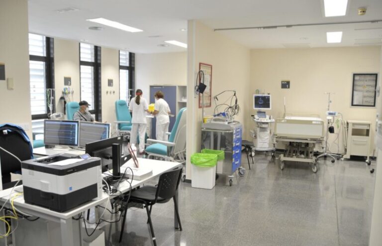 Inmunólogos, tras fin de emergencia covid, piden no parar las investigaciones