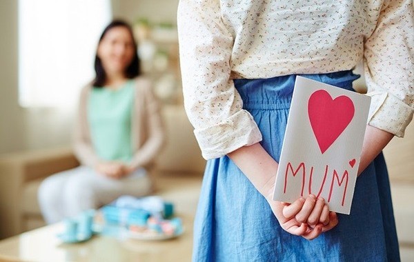 Este domingo primero de mayo, las protagonistas son ellas, las madres