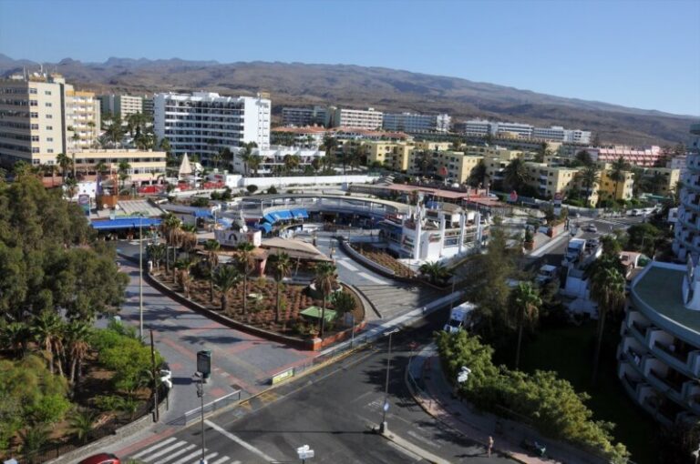 Canarias adapta su estrategia de infraestructuras turísticas a cada isla