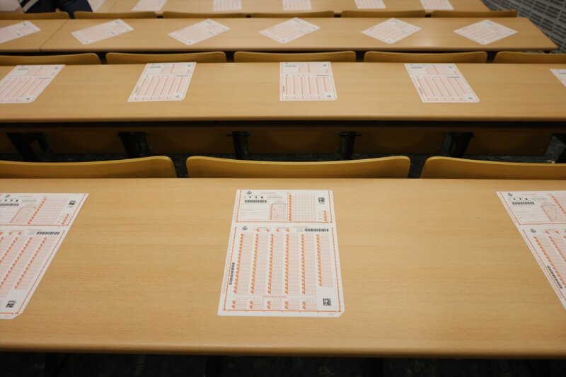 Unas 5.000 personas se presentan a las oposiciones de Correos en Canarias