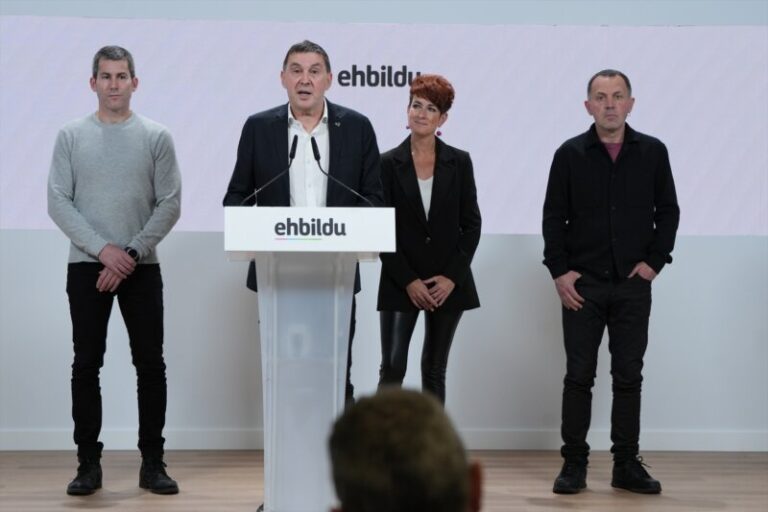 Los condenados por asesinato de ETA de las listas de EH Bildu renuncian a ser concejales