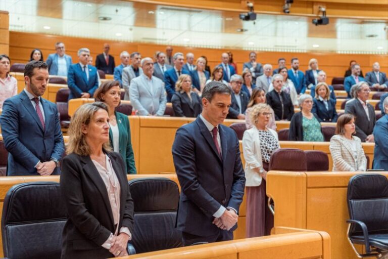 Los condenados por terrorismo en EH Bildu protagonizan el duelo entre Sánchez y Feijóo