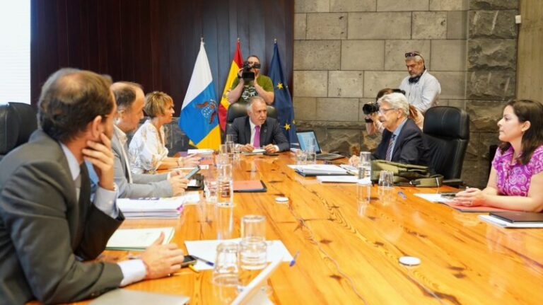 El Gobierno de Canarias otorgará la Medalla de Oro 2023 a Alexis Ravelo