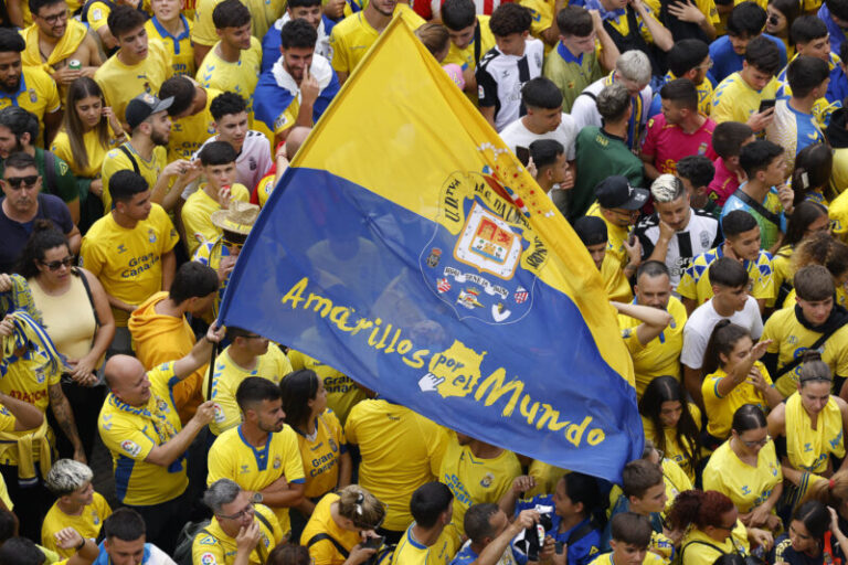 La Unión Deportiva Las Palmas celebra el ascenso