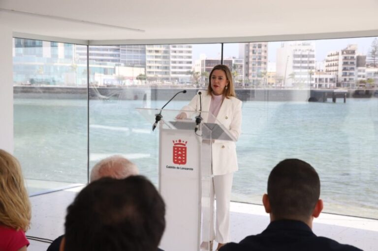 Lanzarote agota su capacidad de carga turística