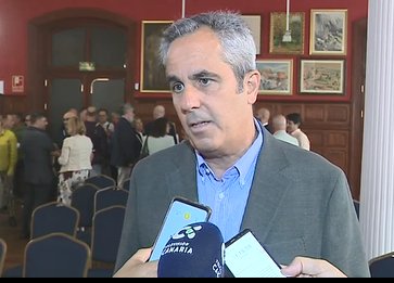 Domínguez: «En nuestra sanidad sobran ocurrencias y faltan soluciones»