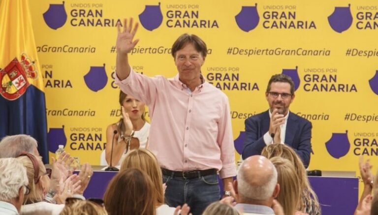 El candidato de UxGC al Cabildo de Gran Canaria, José Mari Ponce, se mantiene estable e ingresado tras el accidente sufrido
