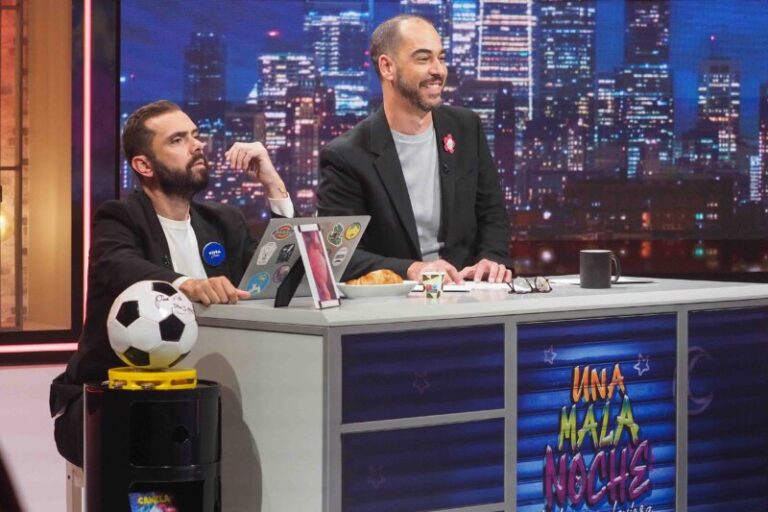 Ismael Serrano y Kike Pérez pasan este jueves por ‘Una mala noche’