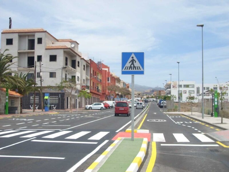 Una mujer herida de gravedad tras caer en una calle de San Miguel de Abona, Tenerife