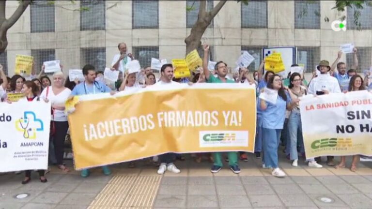 La huelga de médicos en Canarias registra un seguimiento del 4%