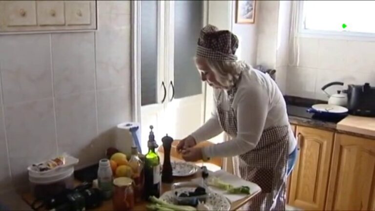 Igualdad impulsará una «app» para contabilizar el tiempo en las tareas del hogar