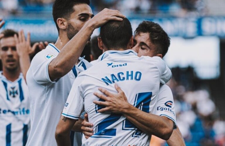 El CD Tenerife comienza y finaliza la Liga en casa, ante Oviedo y Valladolid