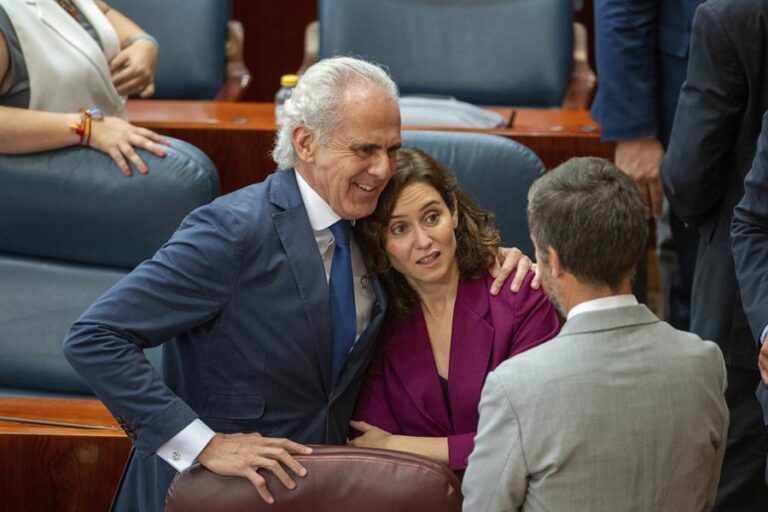 Siguen constituyéndose parlamentos autonómicos con la mirada en el 23J
