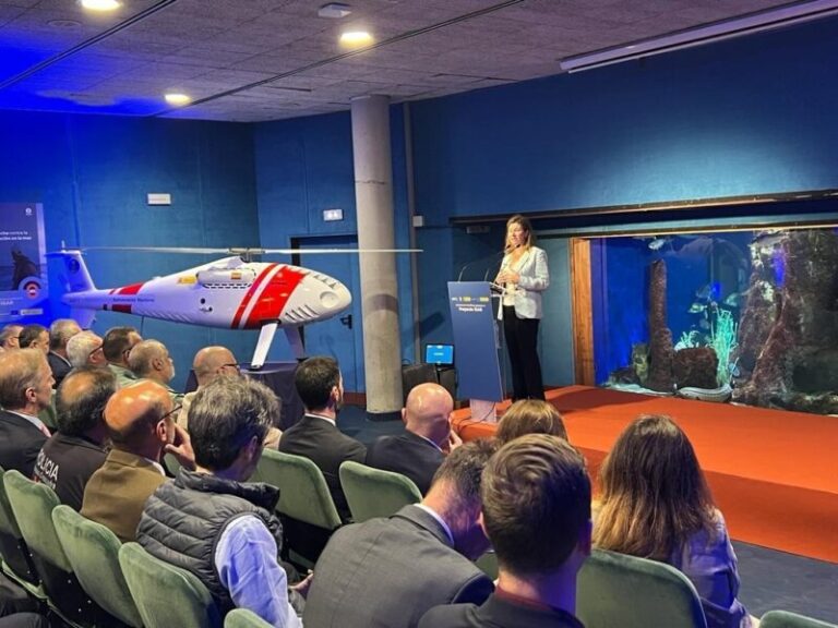 Salvamento podrá detectar náufragos de noche con su nuevo sistema de rescate
