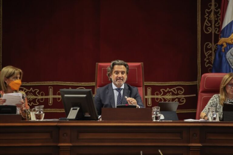 Gustavo Matos cierra la puerta a la X Legislatura en Canarias: «Ha sido un honor y un privilegio»