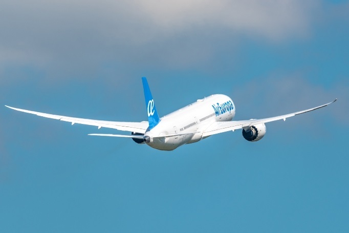 Fijan unos servicios mínimos para la huelga prevista de Air Europa