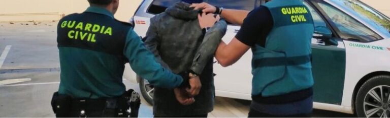Detenido un hombre por robar en una vivienda y agredir a la propietaria en el sur de Tenerife 