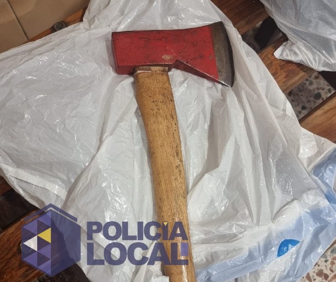 Hacha agresión Villa Ascensión. Poli Local SC