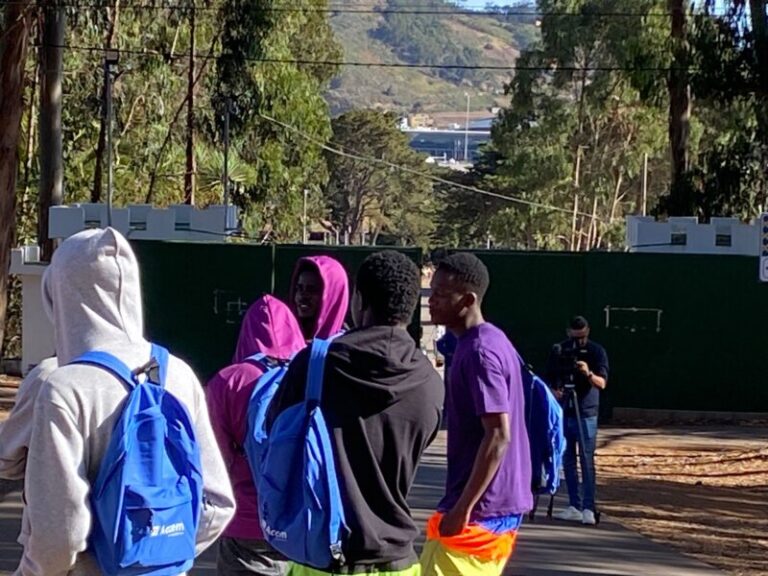 Personas que permanecen en el campamento de Las Raíces denuncian que falta atención médica