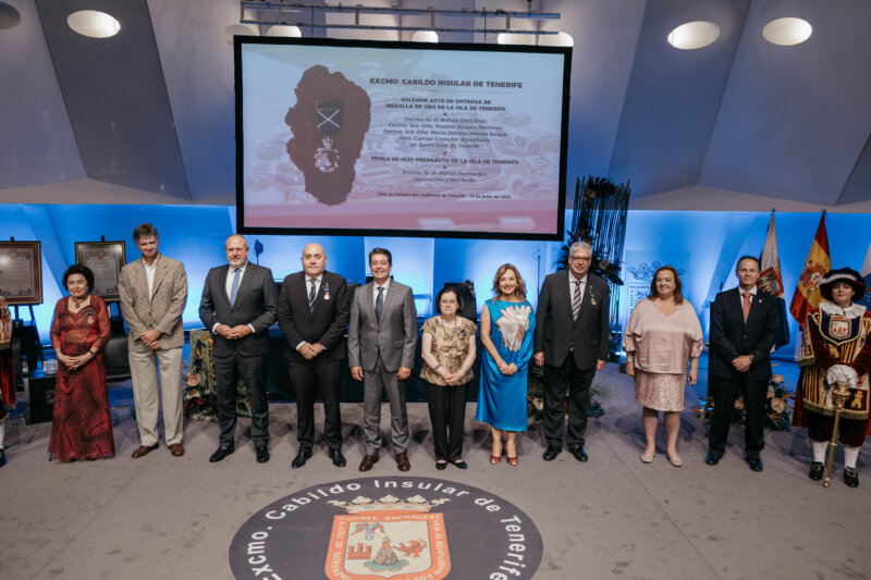 El Cabildo otorga distinciones honoríficas de la isla de Tenerife