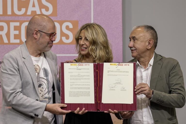 El Estatuto del becario: compensación por gastos, vacaciones y multas por incumplimiento