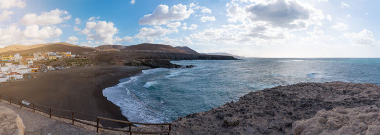 Los científicos alertan que las olas de calor marinas serán cada vez más intensas en Canarias