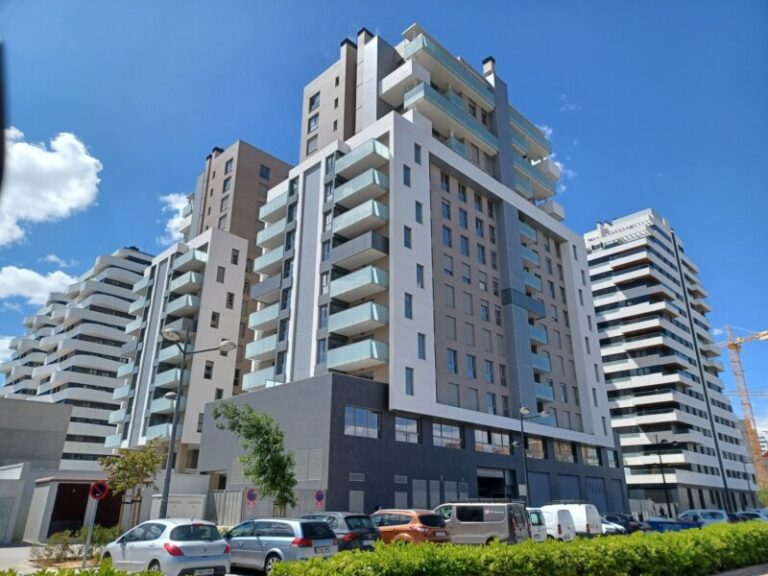 Santa Cruz de Tenerife y Las Palmas, entre las provincias donde más crece el precio de la vivienda usada en mayo