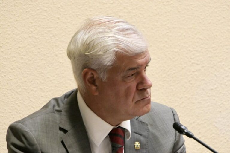 Alpidio Armas: El Hierro dice “basta ya”