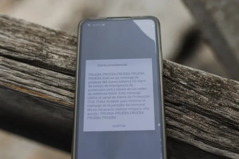 Se trata de una aplicación que envía una alerta a los teléfonos de los ciudadanos incluso cuando no hay cobertura