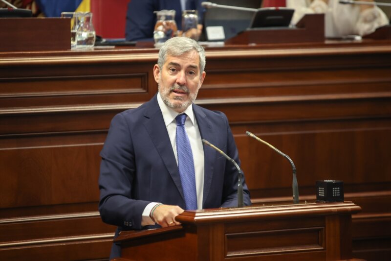 Fernando Clavijo, investido presidente de Canarias