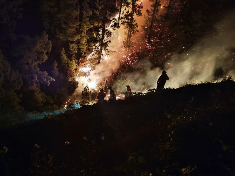 El incendio de La Palma permanece activo en tres frentes