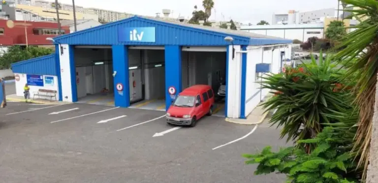 Más de 200 trabajadores de ITV en Canarias no saben que pasará con sus puestos de trabajo