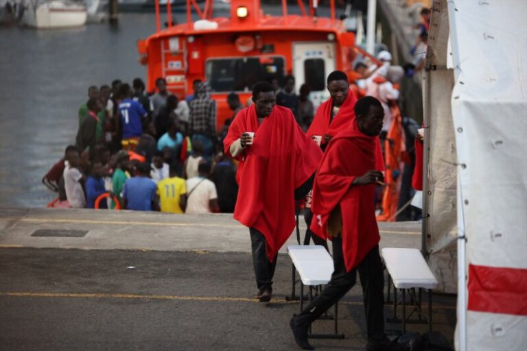 Interceptan un cayuco con 39 migrantes en la costa de Gran Canaria
