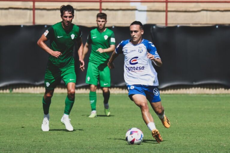 1-0. El Tenerife cae con el Elche, su tercera derrota seguida en pretemporada