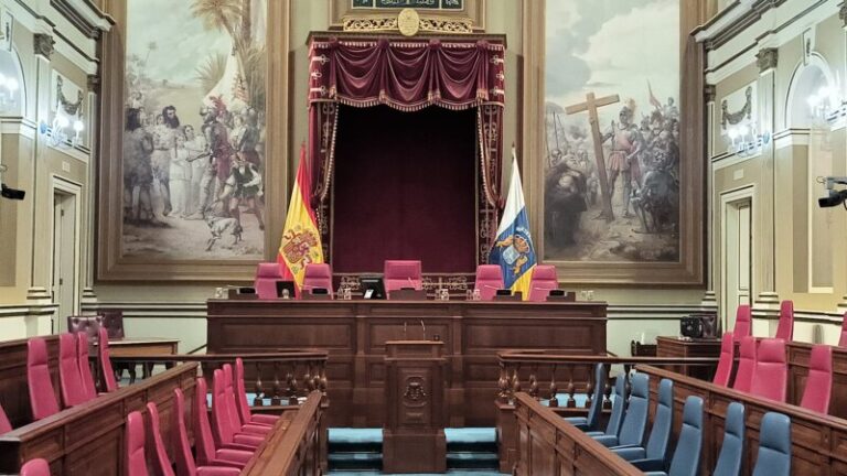 Fernando Clavijo, investido presidente de Canarias