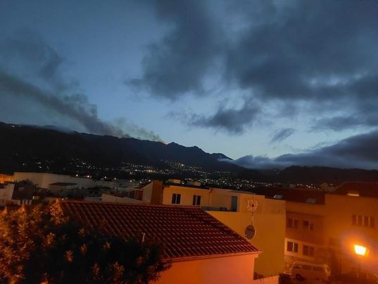 El incendio visto desde el municipio de Valsequillo. Imagen enviada por Yéssica M-R, vía Instagram