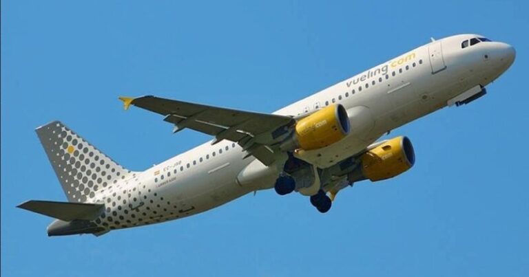 Vueling, entre las ‘low cost’ más puntuales en Canarias en el primer semestre