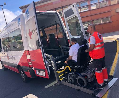 49 personas con movilidad reducida precisaron ayuda para ejercer su derecho al voto el 23J